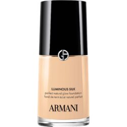 Armani Luminous Silk Foundation 2