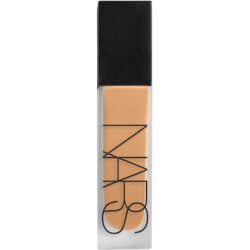 NARS Natural Matte Longwear Foundation Aruba
